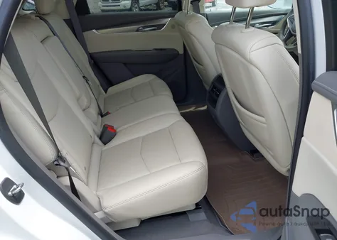 2017 Cadillac Xt5 Luxury z USA, uszkodzony, nr VIN 1GYKNBRS8HZ301708